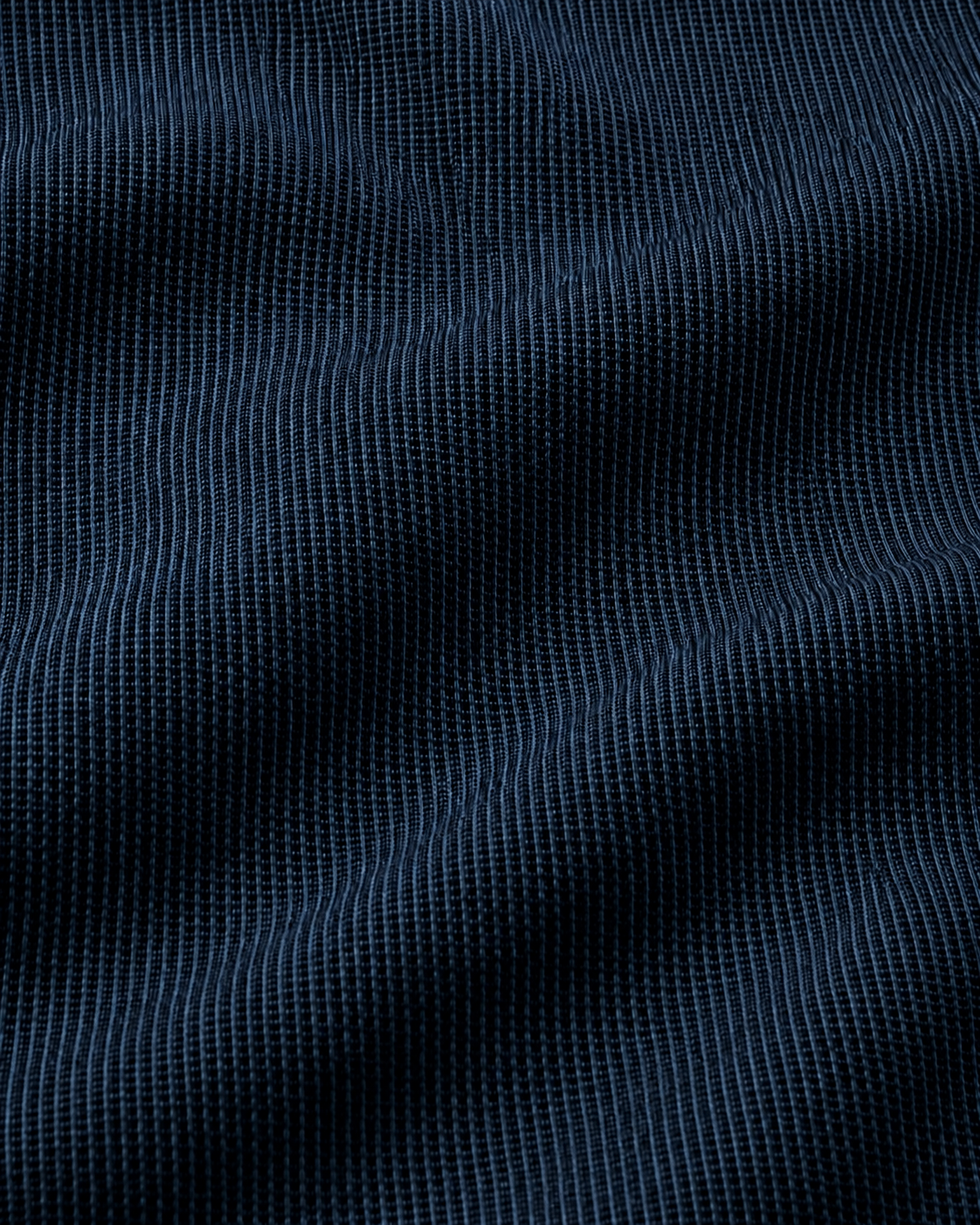 Colcha multiusos Pere en combinación Negro-Celeste